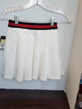 ART CLASS Girl's White Pleated Tennis Skirt, Size Medium